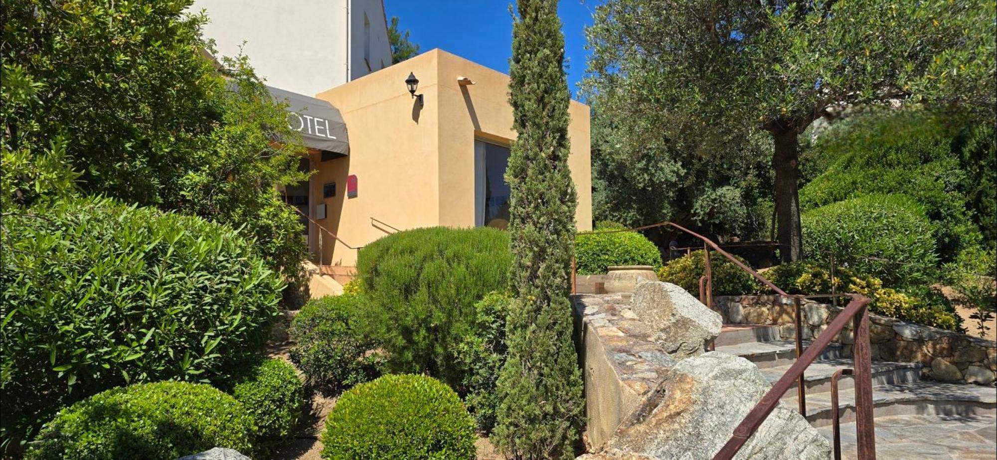 Hotel Cala di l'Oru LʼÎle-Rousse Esterno foto