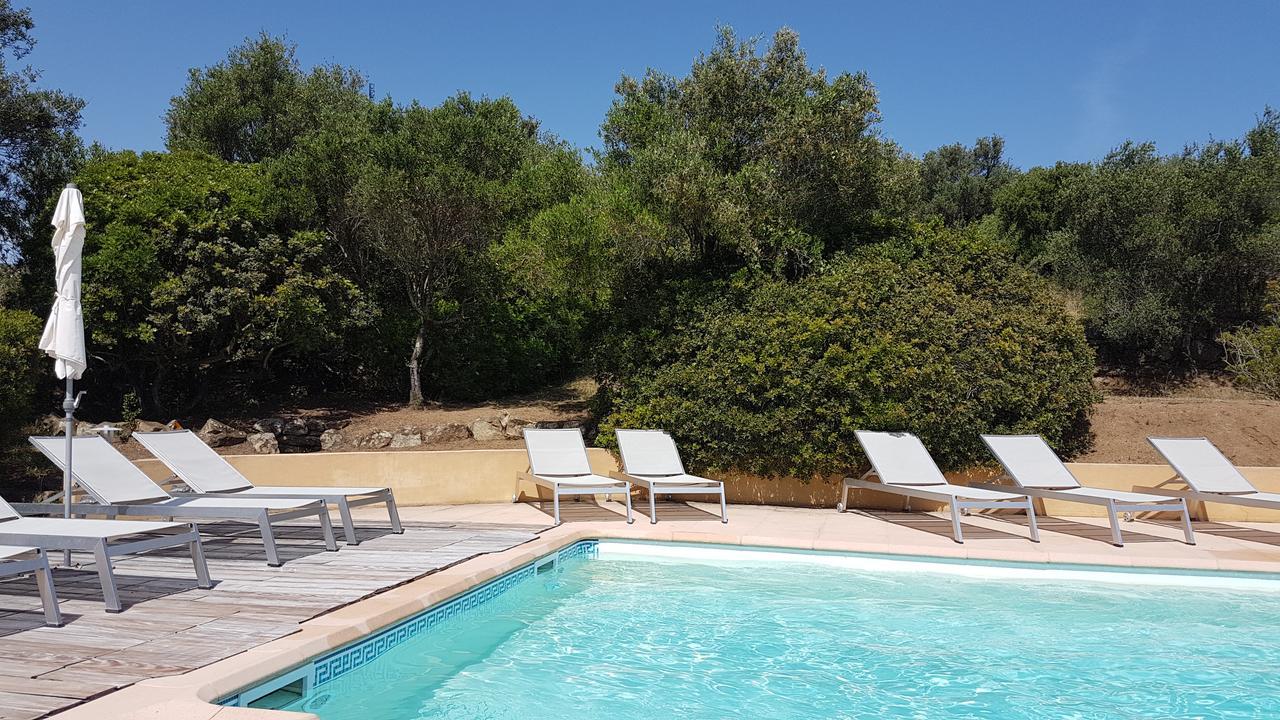 Hotel Cala di l'Oru LʼÎle-Rousse Esterno foto