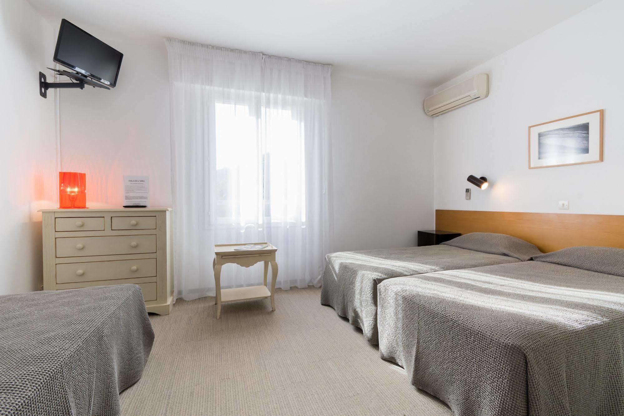 Hotel Cala di l'Oru LʼÎle-Rousse Esterno foto