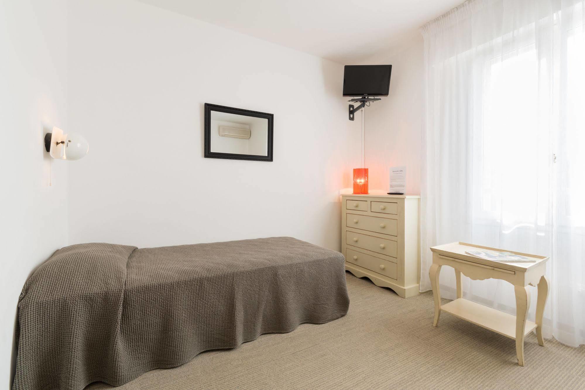 Hotel Cala di l'Oru LʼÎle-Rousse Esterno foto